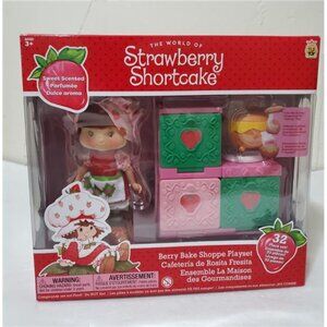 Strawberry Shortcake Berry Bake Shoppe 5.5-Inch Playset with Figure 810122580904